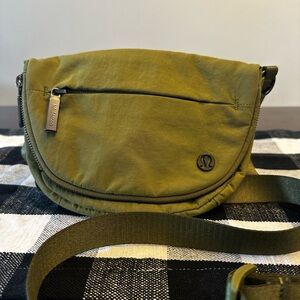Lululemon crossbody
